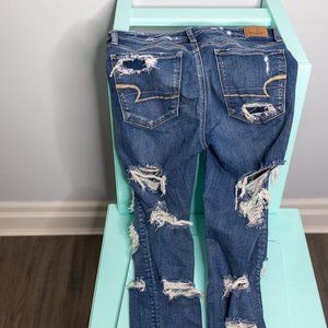 American Eagle Super Stretch Ultra Ripped Jeans Womans 6